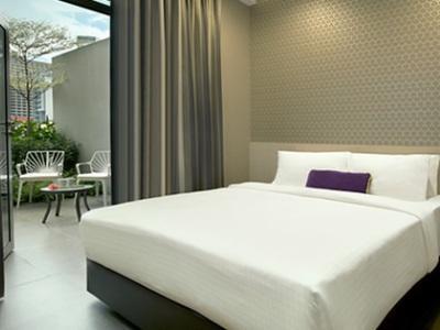 V Bencoolen Khách sạn 4*