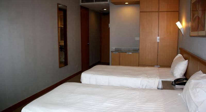 V Bencoolen Khách sạn 4*